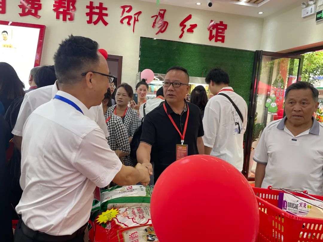大喜日子！6月6日邵陽紅出貨倉百春園店盛大開業 我市邵陽紅品牌發展的腳步又前進了一大步